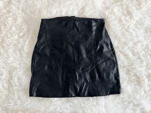 Pull&Bear Black Faux Leather Mini Skirt Size S